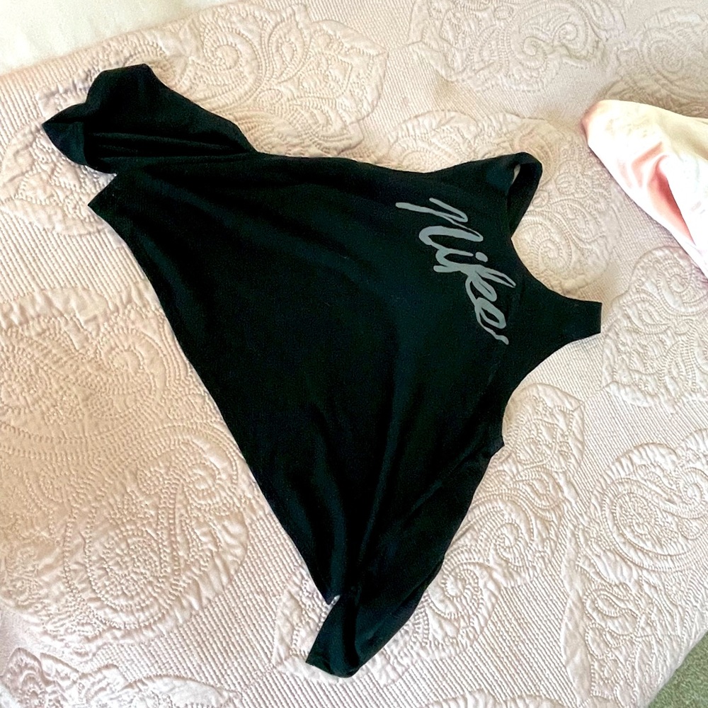 Nike workout shit